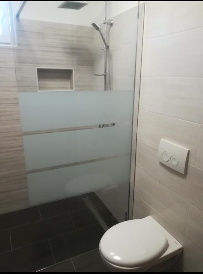 Apartman Hric -50M Od Plaze- Mali Lošinj Dış mekan fotoğraf