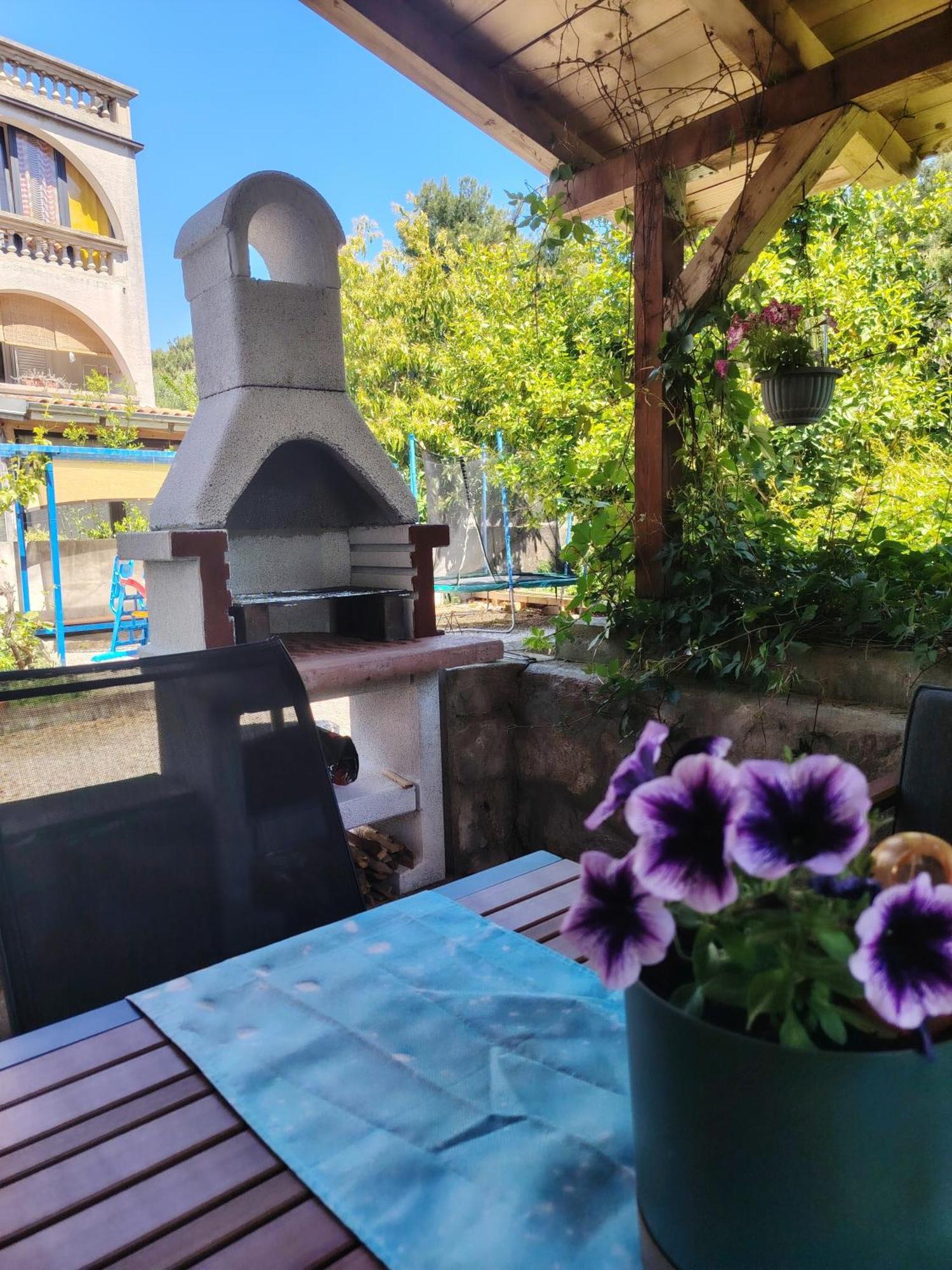 Apartman Hric -50M Od Plaze- Mali Lošinj Dış mekan fotoğraf